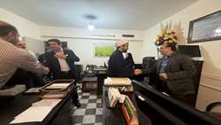 دیدار صمیمی سرپرست سازمان با همکاران؛ تقدیر از حضور در روزهای بحرانی